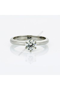 Brilliant Cut Solitaire Engagment Ring